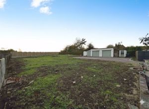 Photo 11- click for photo gallery